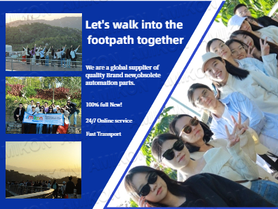 Ich bin am Wochenende mit meinen Kollegen auf dem Wanderweg spazieren gegangen.